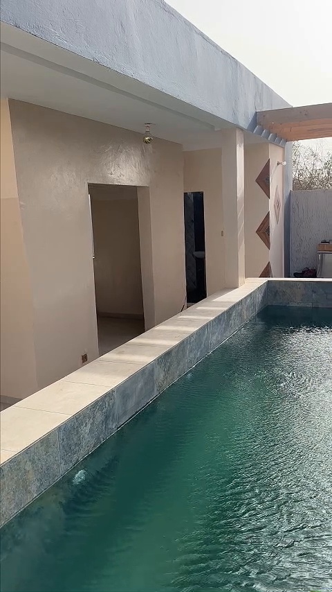 Vue architecture et piscine Orion